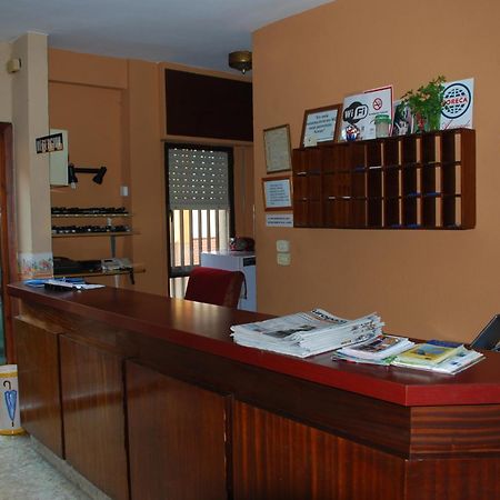 Pensión Versalles Algeciras Exterior foto