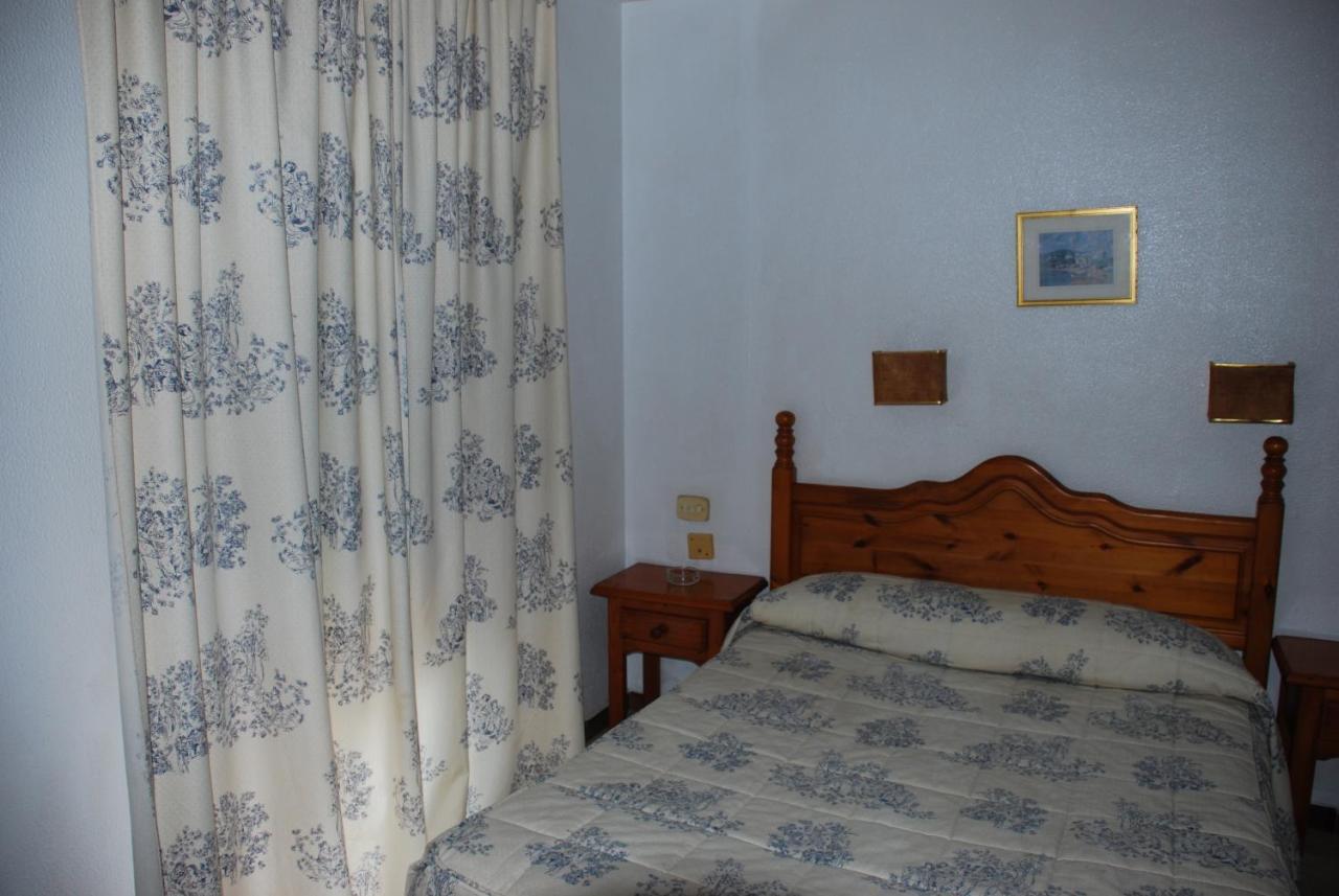 Pensión Versalles Algeciras Quarto foto